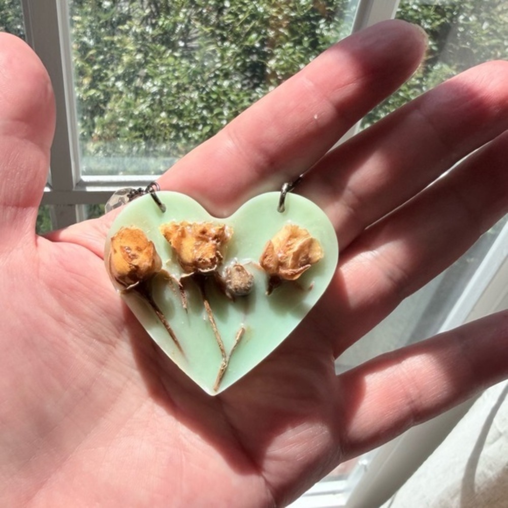 Heart Pendant Necklace with Preserved roses Flowers - Green mint color